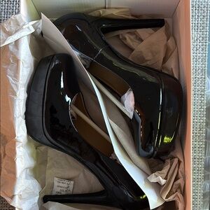 Chinese Laundry Black Heels Classic Elegance